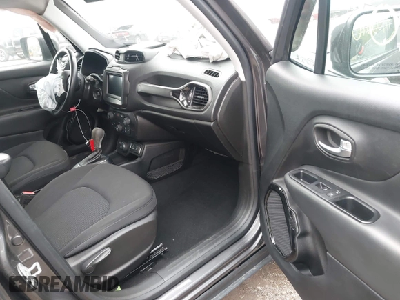 2018 Jeep Renegade Latitude z VIN ZACCJBBBXJPH73509, wystawiony jako IAAI lot #41953610 z przebiegiem 66 467 mil mil oraz . Historia ofert i sprzedaży dostępna na DreamBid. Obrazek 5.