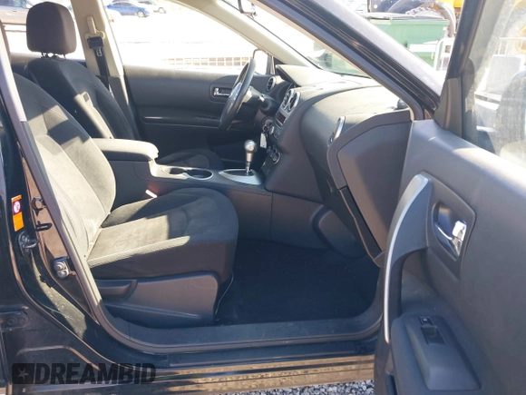 2009 Nissan Rogue S with VIN JN8AS58V09W439399, listed as a IAAI auction lot 41805423 with 217,487 mi miles. Bid and sale history available at carsss.com. Image 5.