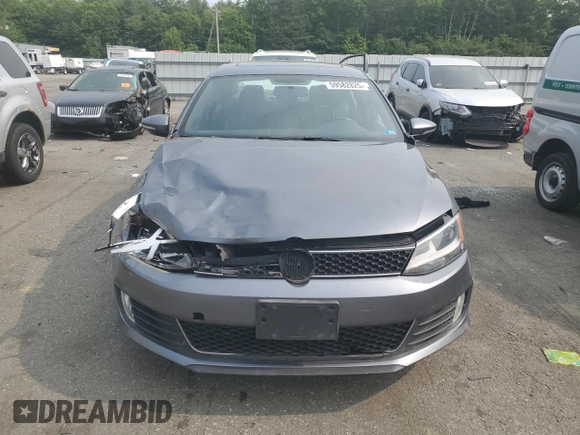 2014 Volkswagen Jetta GLI with VIN 3VW4T7AJ3EM352712, listed as a Copart auction lot 59582825 with 145,765 mi miles and Salvage title. Bid and sale history available at DreamBid. Image 5.