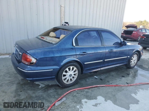 2005 Hyundai Sonata GLS with VIN KMHWF35H65A122447, listed as a Copart auction lot 46648555 with 121,394 mi miles and Salvage Title. Bid and sale history available at carsss.com. Image 3.
