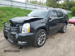 2013 Cadillac Escalade Premium z VIN 1GYS4CEF1DR369652, wystawiony jako Copart lot #57484115 z przebiegiem 93 013 mil mil oraz Nie do naprawy • Non repairable. Historia ofert i sprzedaży dostępna na DreamBid. Obrazek 1.