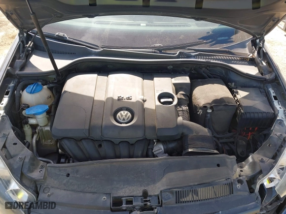 2013 Volkswagen Golf w/Conv & Sunroof with VIN WVWDB7AJ3DW118946, listed as a IAAI auction lot 41695348 with 129,413 mi miles. Bid and sale history available at carsss.com. Image 10.