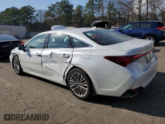 2019 Toyota Avalon XLE with VIN 4T1BZ1FB0KU031740, listed as a Copart auction lot 48473685 with 51,738 mi miles and Salvage Title. Bid and sale history available at carsss.com. Image 2.
