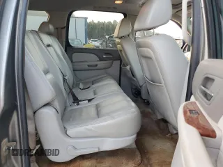 2007 Chevrolet Suburban LT z VIN 1GNFK163X7R411642, wystawiony jako Copart lot #48594595 z przebiegiem 233 733 mil mil oraz Szkoda całkowita • Salvage title. Historia ofert i sprzedaży dostępna na DreamBid. Obrazek 11.