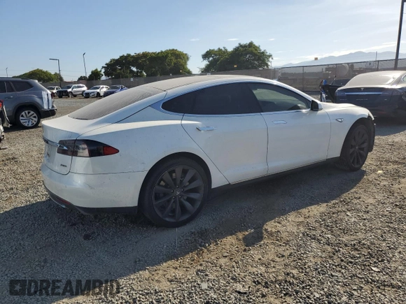 2013 Tesla Model S Performance z VIN 5YJSA1DP1DFP20689, wystawiony jako Copart lot #63685765 z przebiegiem 218 610 mil mil oraz Szkoda całkowita • Salvage title. Historia ofert i sprzedaży dostępna na DreamBid. Obrazek 3.