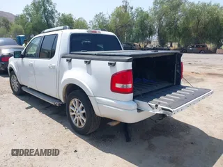 2007 Ford Explorer Sport Trac Limited with VIN 1FMEU33877UA55458, listed as a IAAI auction lot 42458054 with 369,645 mi miles and . Bid and sale history available at DreamBid. Image 3.