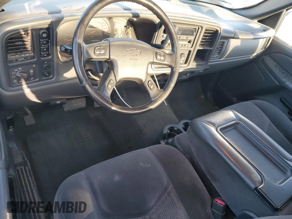 2006 Chevrolet Silverado 1500 Work Truck with VIN 3GCEK14Z06G218507, listed as a Copart auction lot 77350154 with 211,776 mi miles and Salvage Title. Bid and sale history available at carsss.com. Image 8.