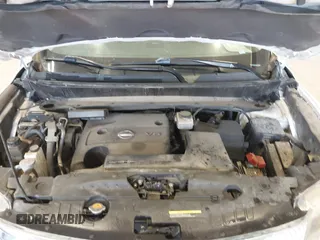 2014 Nissan Pathfinder SV with VIN 5N1AR2MM7EC687692, listed as a IAAI auction lot 42118491 with 175,209 mi miles. Bid and sale history available at carsss.com. Image 10.