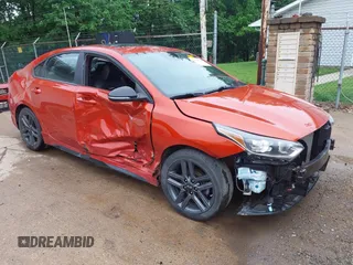 2020 Kia Forte GT-Line z VIN 3KPF34AD3LE260009, wystawiony jako IAAI lot #42308512 z przebiegiem 90 916 mil mil oraz . Historia ofert i sprzedaży dostępna na DreamBid. Obrazek 1.
