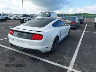 2019 Ford Mustang GT z VIN 1FA6P8CF6K5173649, wystawiony jako IAAI lot #42172829 z przebiegiem 85 346 mil mil oraz . Historia ofert i sprzedaży dostępna na DreamBid. Obrazek 4.