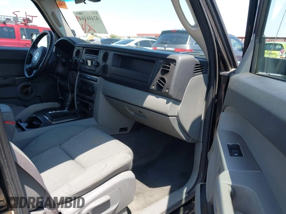 2006 Jeep Commander with VIN 1J8HG48K86C145055, listed as a IAAI auction lot 42416164 with 201,151 mi miles and . Bid and sale history available at DreamBid. Image 5.