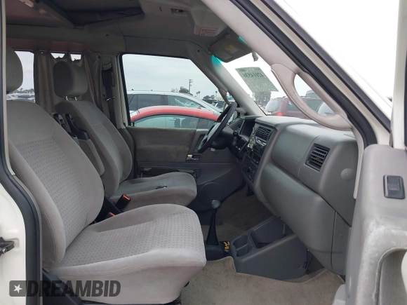 2001 Volkswagen EuroVan MV with VIN WV2NB470X1H144656, listed as a IAAI auction lot 42014536 with 230,707 mi miles and . Bid and sale history available at DreamBid. Image 5.