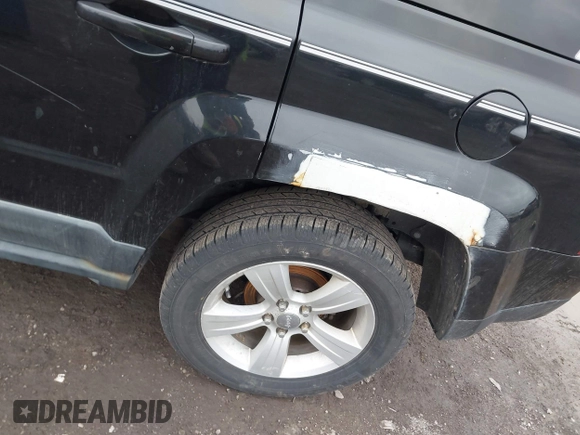 2011 Jeep Patriot Sport with VIN 1J4NF1GB4BD225996, listed as a IAAI auction lot 41937838 with 143,412 mi miles. Bid and sale history available at carsss.com. Image 6.