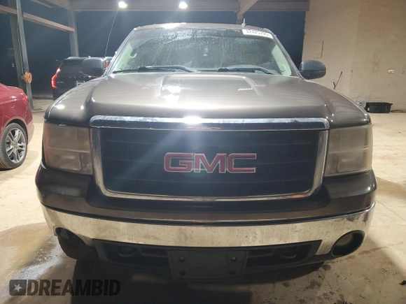 2007 GMC Sierra 1500 with VIN 2GTEK13Y771598951, listed as a Copart auction lot 42425705 with 260,348 mi miles and Salvage Title. Bid and sale history available at DreamBid. Image 5.