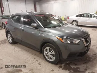 2020 Nissan Kicks S with VIN 3N1CP5BVXLL526676, listed as a IAAI auction lot 41992230 with 69,193 mi miles. Bid and sale history available at carsss.com. Image 1.