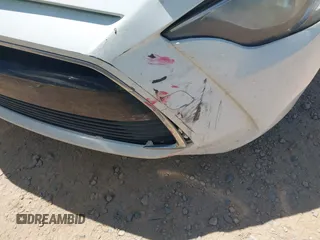 2017 Toyota Yaris z VIN 3MYDLBYV9HY183860, wystawiony jako IAAI lot #42060165 z przebiegiem 191 321 mil mil oraz . Historia ofert i sprzedaży dostępna na DreamBid. Obrazek 6.