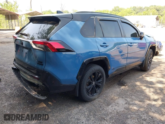 2022 Toyota RAV4 Hybrid XSE z VIN 2T3E6RFV2NW032835, wystawiony jako IAAI lot #42429819 z przebiegiem 67 101 mil mil oraz . Historia ofert i sprzedaży dostępna na DreamBid. Obrazek 4.