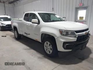 2021 Chevrolet Colorado 4WD LT z VIN 1GCHTCEA0M1242851, wystawiony jako IAAI lot #42131592 z przebiegiem 42 731 mil mil oraz . Historia ofert i sprzedaży dostępna na DreamBid. Obrazek 1.