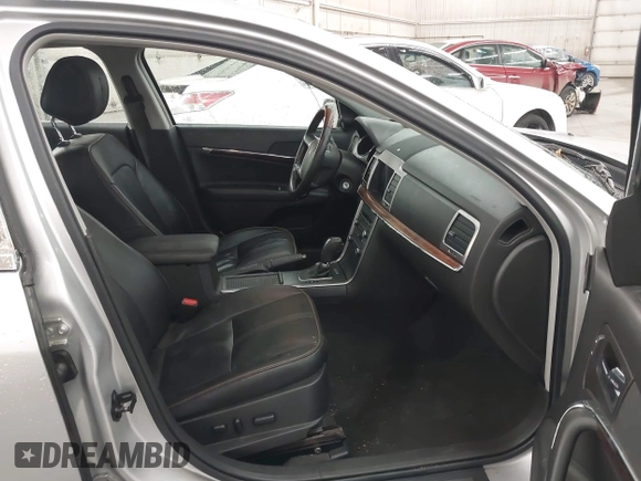 2012 Lincoln MKZ with VIN 3LNHL2JC7CR808280, listed as a IAAI auction lot 40843933 with 89,985 mi miles. Bid and sale history available at carsss.com. Image 5.