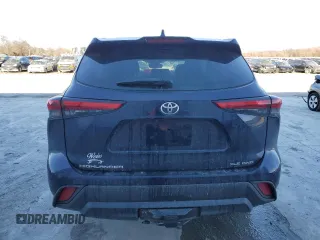 2021 Toyota Highlander XLE with VIN 5TDGZRBH5MS107592, listed as a Copart auction lot 54140165 with 4,957 mi miles and Salvage title. Bid and sale history available at DreamBid. Image 6.