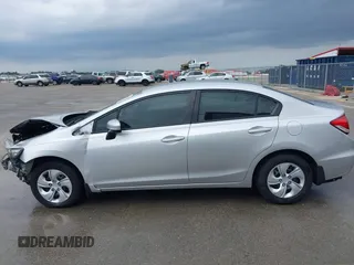 2015 Honda Civic LX z VIN 2HGFB2F55FH553395, wystawiony jako IAAI lot #42190166 z przebiegiem 113 416 mil mil oraz . Historia ofert i sprzedaży dostępna na DreamBid. Obrazek 14.