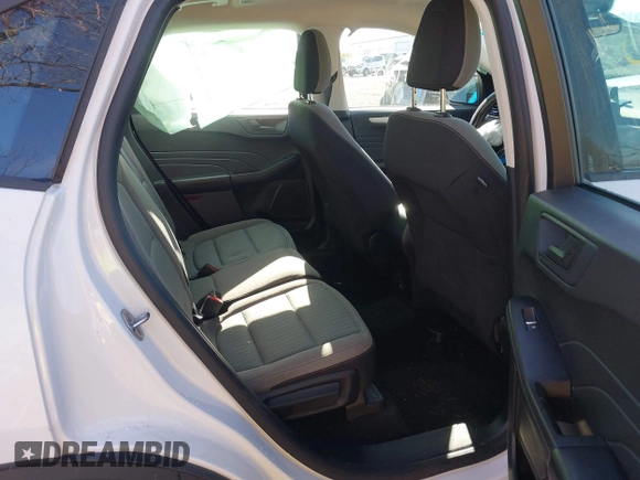 2021 Ford Escape S z VIN 1FMCU9F67MUA99055, wystawiony jako IAAI lot #41811206 z przebiegiem 56 760 mil mil oraz . Historia ofert i sprzedaży dostępna na DreamBid. Obrazek 8.