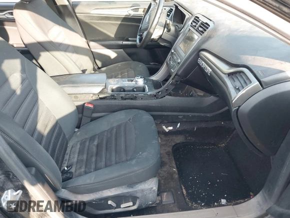 2017 Ford Fusion SE z VIN 3FA6P0HD4HR179674, wystawiony jako IAAI lot #42221747 z przebiegiem Nie podano mil oraz . Historia ofert i sprzedaży dostępna na DreamBid. Obrazek 5.