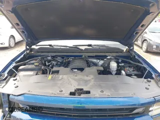 2018 Chevrolet Silverado 1500 LT with VIN 1GCVKREC9JZ123333, listed as a IAAI auction lot 42070916 with 142,814 mi miles and . Bid and sale history available at DreamBid. Image 10.