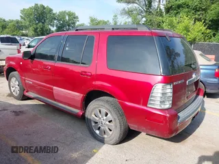 2007 Mercury Mountaineer z VIN 4M2EU37E47UJ12679, wystawiony jako IAAI lot #42506010 z przebiegiem 180 621 mil mil oraz . Historia ofert i sprzedaży dostępna na DreamBid. Obrazek 3.