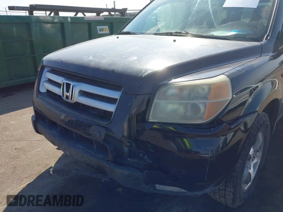 2006 Honda Pilot EX-L with VIN 5FNYF18766B008879, listed as a IAAI auction lot 41797763 with 398,242 mi miles and . Bid and sale history available at DreamBid. Image 6.