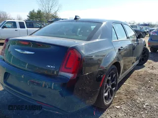 2016 Chrysler 300 with VIN 2C3CCAGG7GH349308, listed as a IAAI auction lot 41701646 with 122,948 mi miles. Bid and sale history available at carsss.com. Image 4.