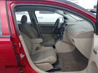 2008 Dodge Caliber SE z VIN 1B3HB28B58D769923, wystawiony jako IAAI lot #42097409 z przebiegiem 156 464 mil mil oraz . Historia ofert i sprzedaży dostępna na DreamBid. Obrazek 5.