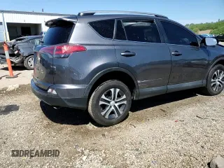 2017 Toyota RAV4 LE z VIN 2T3BFREVXHW578601, wystawiony jako Copart lot #56885775 z przebiegiem 93 393 mil mil oraz Szkoda całkowita • Salvage title. Historia ofert i sprzedaży dostępna na DreamBid. Obrazek 14.