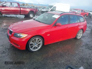 2007 BMW 3 Series 328xi с VIN WBAVT73507FZ36976, выставлен на аукционе IAAI как лот 41647516 с пробегом 157 049 миль миль и . История ставок и продаж доступна на DreamBid. Изображение 2.