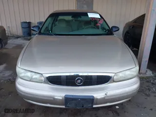 2005 Buick Century Custom with VIN 2G4WS52J751100465, listed as a IAAI auction lot 41588966 with 218,631 mi miles. Bid and sale history available at carsss.com. Image 6.