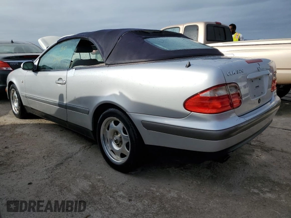 1999 Mercedes-Benz CLK 320/430 with VIN WDBLK65G9XT014132, listed as a Copart auction lot 75950404 with Not Provided miles and Non Repairable. Bid and sale history available at DreamBid. Image 2.