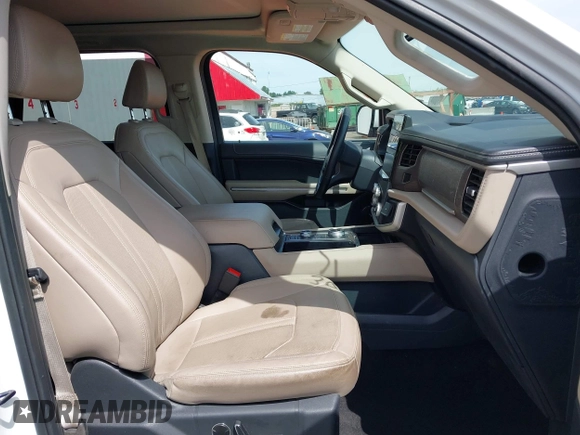 2023 Ford Expedition Limited z VIN 1FMJU2A86PEA53268, wystawiony jako IAAI lot #42555489 z przebiegiem 41 260 mil mil oraz . Historia ofert i sprzedaży dostępna na DreamBid. Obrazek 5.