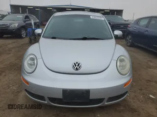 2007 Volkswagen New Beetle Coupe with VIN 3VWRW31CX7M510330, listed as a Copart auction lot 43839295 with 88,296 mi miles and Clean Title. Bid and sale history available at carsss.com. Image 5.
