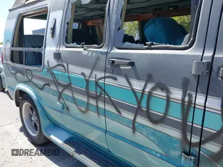 1994 Dodge Cargo z VIN 2B7HB21Y7RK152334, wystawiony jako IAAI lot #42137830 z przebiegiem 162 292 mil mil oraz . Historia ofert i sprzedaży dostępna na DreamBid. Obrazek 6.