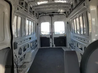 2023 Ford Transit Cargo z VIN 1FTBW3X84PKB21441, wystawiony jako Copart lot #54926995 z przebiegiem 56 038 mil mil oraz Szkoda całkowita • Salvage title. Historia ofert i sprzedaży dostępna na DreamBid. Obrazek 10.
