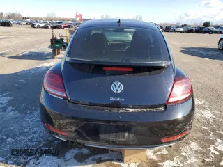 2019 Volkswagen Beetle SE with VIN 3VWJD7ATXKM702995, listed as a Copart auction lot 88101565 with 0 mi miles and Clean Title. Bid and sale history available at carsss.com. Image 6.