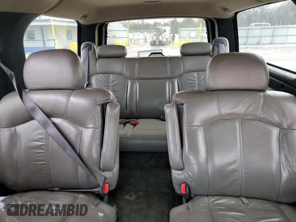 2002 Chevrolet Suburban Z71 with VIN 3GNFK16Z72G295734, listed as a Copart auction lot 45763225 with 197,205 mi miles and Salvage Title. Bid and sale history available at carsss.com. Image 10.