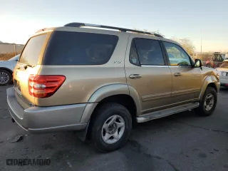 2001 Toyota Sequoia SR5 with VIN 5TDZT34AX1S048641, listed as a Copart auction lot 87735665 with 247,086 mi miles and Salvage Title. Bid and sale history available at carsss.com. Image 3.