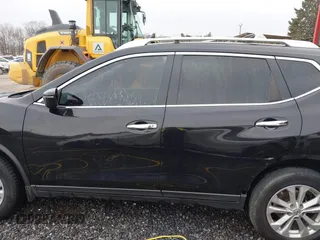 2016 Nissan Rogue SV with VIN KNMAT2MV9GP629576, listed as a IAAI auction lot 41780290 with 129,089 mi miles. Bid and sale history available at carsss.com. Image 15.