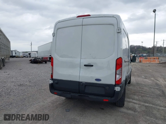 2017 Ford Transit с VIN 1FTYR2CM9HKA86461, выставлен на аукционе IAAI как лот 41883810 с пробегом 132 044 миль миль и . История ставок и продаж доступна на DreamBid. Изображение 18.