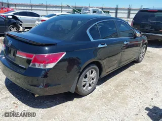2011 Honda Accord Sdn SE with VIN 1HGCP2F61BA016318, listed as a IAAI auction lot 39391412 with 181,605 mi miles. Bid and sale history available at carsss.com. Image 4.