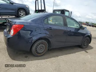 2016 Chevrolet Sonic LS z VIN 1G1JA5SH0G4164037, wystawiony jako Copart lot #60185515 z przebiegiem 211 229 mil mil oraz Czysty tytuł • Clean title. Historia ofert i sprzedaży dostępna na DreamBid. Obrazek 3.