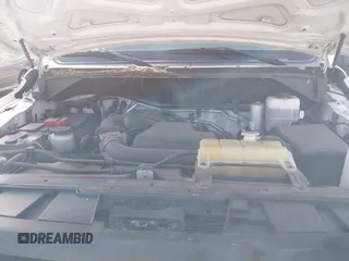 2020 Nissan NV Cargo SV z VIN 1N6BF0LY3LN811787, wystawiony jako IAAI lot #41826864 z przebiegiem 66 237 mil mil oraz . Historia ofert i sprzedaży dostępna na DreamBid. Obrazek 10.
