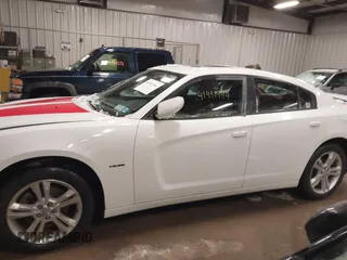 2011 Dodge Charger RT Plus with VIN 2B3CM5CT1BH555608, listed as a IAAI auction lot 41491944 with 140,081 mi miles. Bid and sale history available at carsss.com. Image 13.