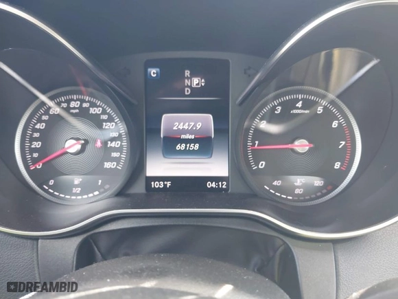 2015 Mercedes-Benz C-Class C 300 Luxury with VIN 55SWF4KB2FU005126, listed as a IAAI auction lot 41811774 with 68,158 mi miles. Bid and sale history available at carsss.com. Image 7.
